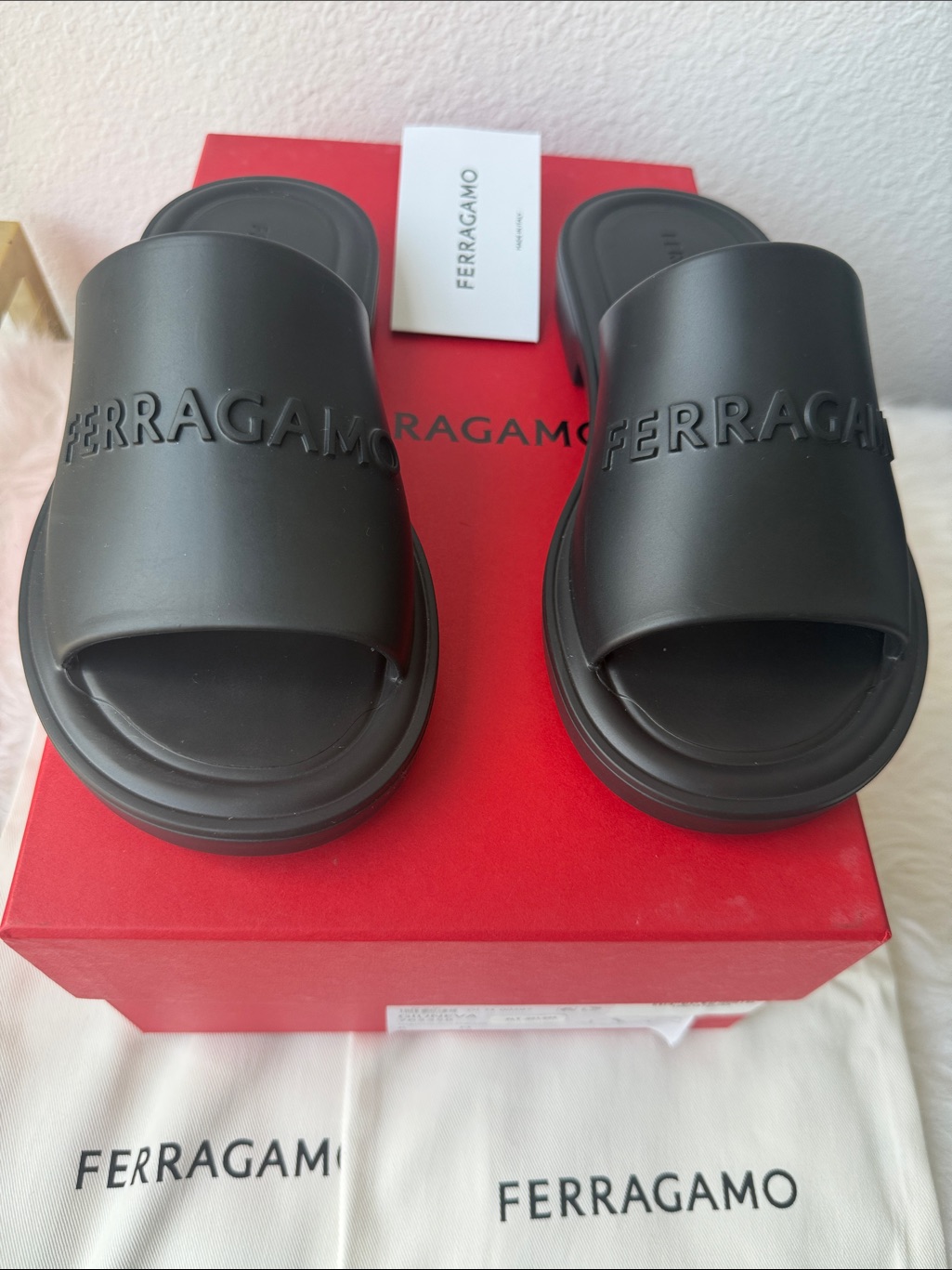 Nwt Salvatore Ferragamo Black Rubber Logo Slide Sandals